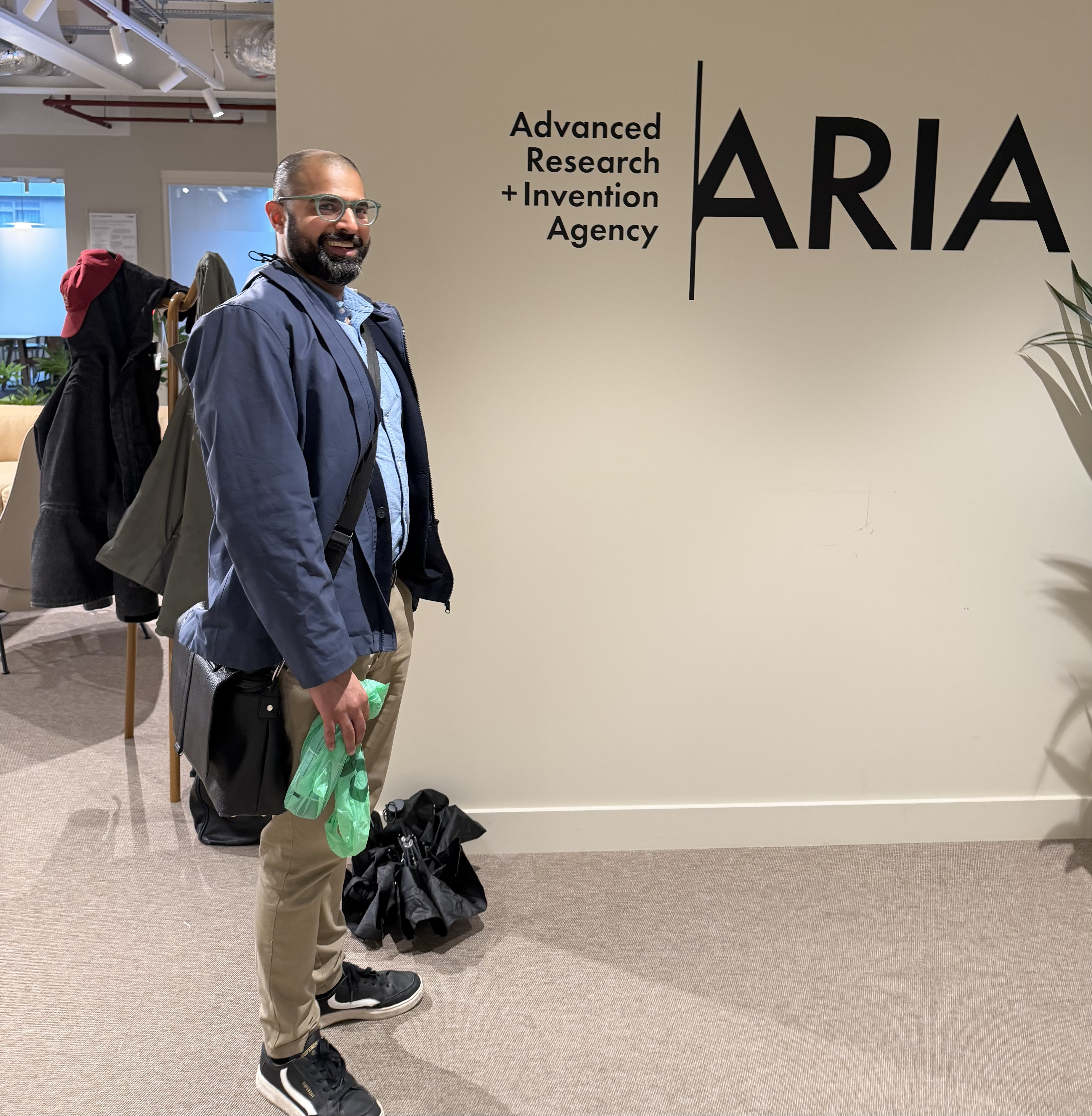 Sadiq poses at ARIA! %rc