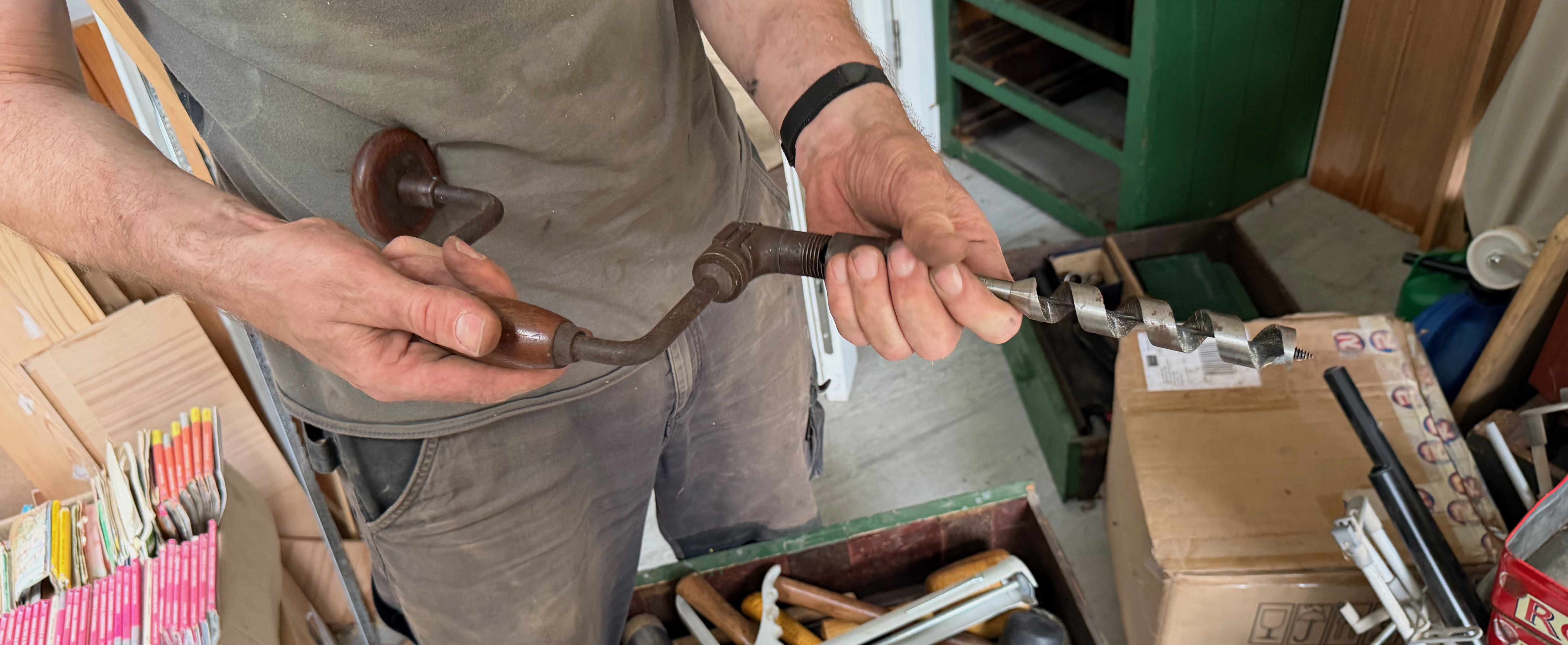 A more satisfying lesson in manual drills, essential after doing any Windows work A more satisfying lesson in manual drills, essential after doing any Windows work