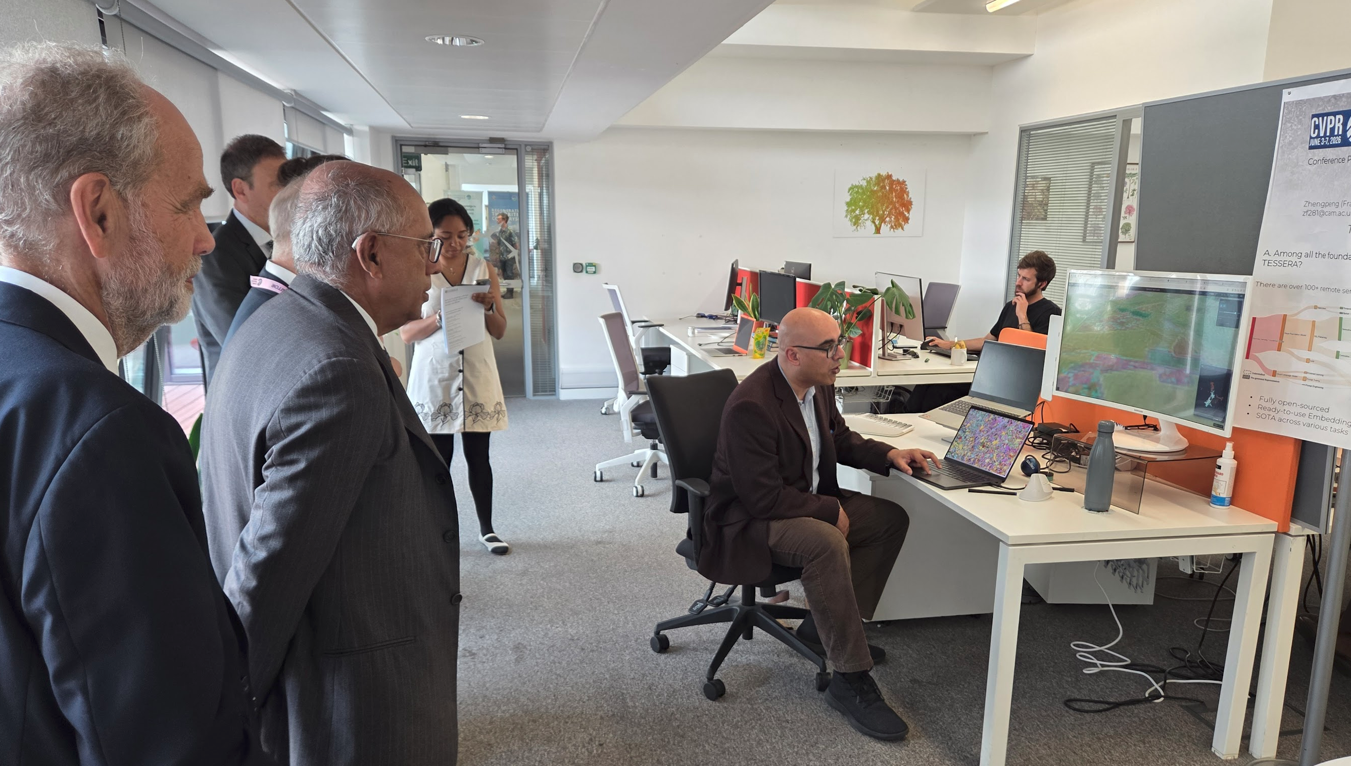 The visitors dropped by in small groups, so we had about a dozen demos in the afternoon! (image credit: Sadiq Jaffer)