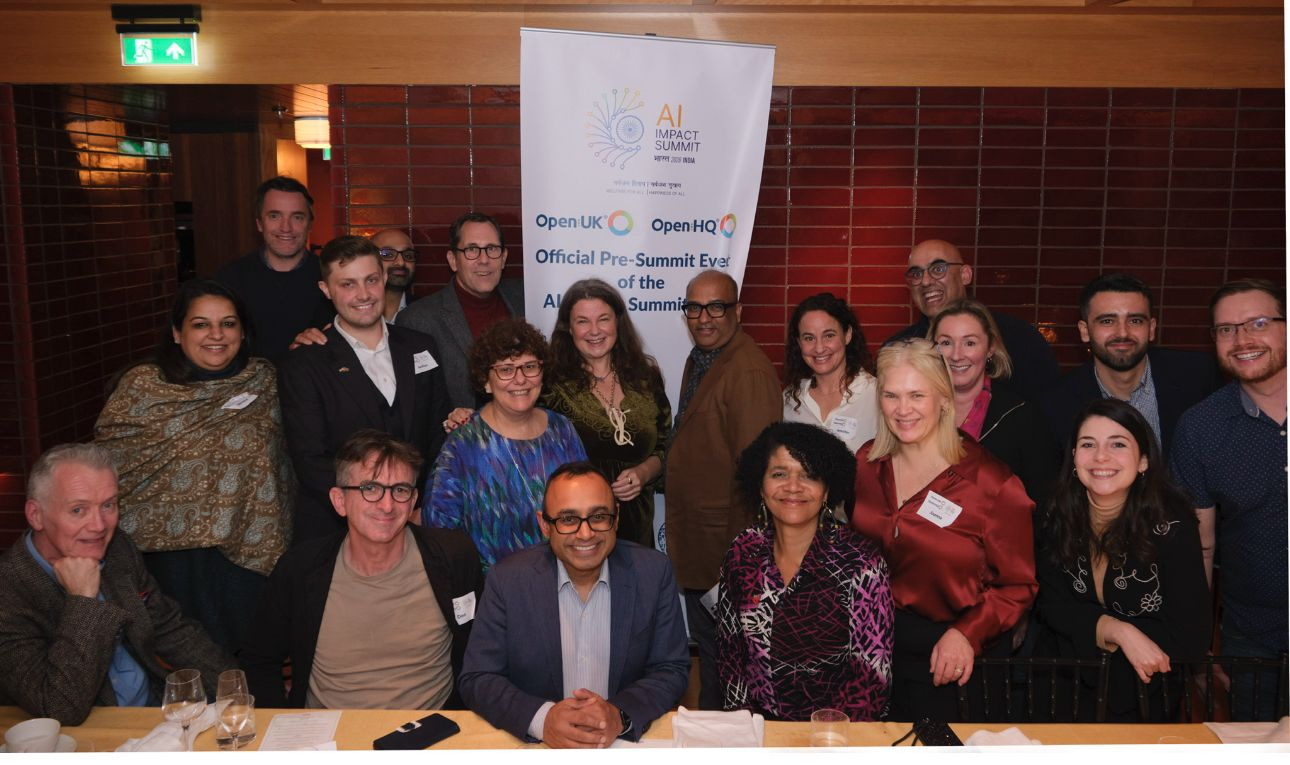 The unruly crowd of open sourcers, journalists and policymakers were FUN! (photo credit: OpenUK)